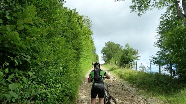 Rando \"A l\'assaut des crêtes et des Chambarans\" à Brezins