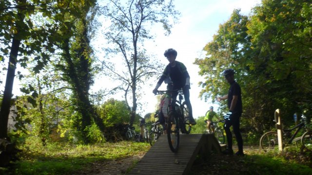 Séance école au bike Park de Genas le samedi 20 octobre 2013