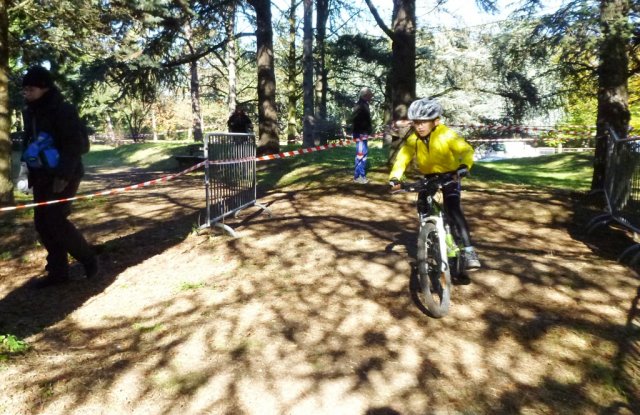 Lundi 11 novembre 2013 - Ecole - cyclo-cross de Parilly