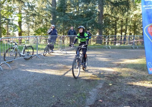 Lundi 11 novembre 2013 - Ecole - cyclo-cross de Parilly