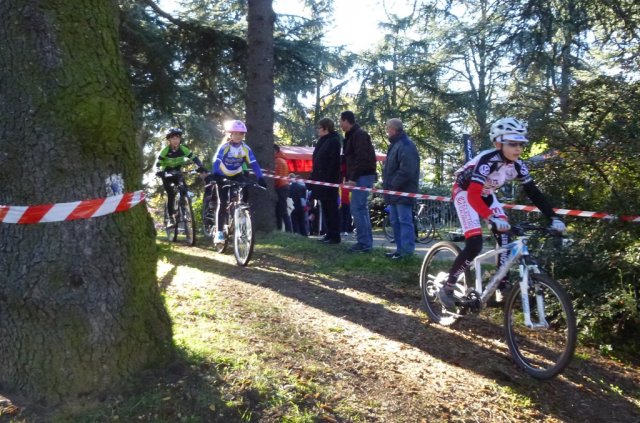 Lundi 11 novembre 2013 - Ecole - cyclo-cross de Parilly