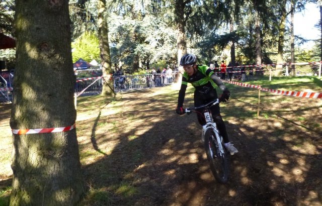 Lundi 11 novembre 2013 - Ecole - cyclo-cross de Parilly